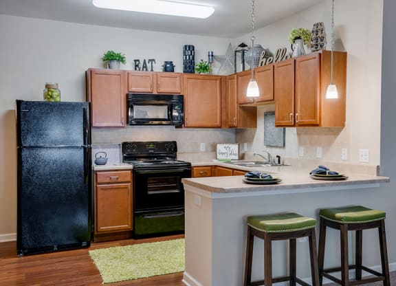 Kitchen with Breakfast Bar