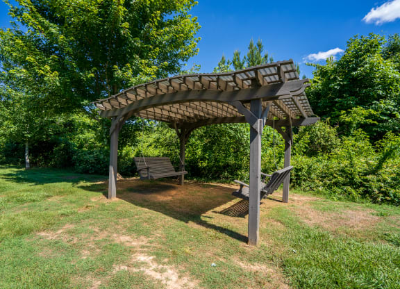 Outdoor Pergola & Swing