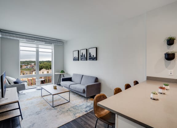Breakfast Bar with Barstool Seating