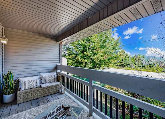 Large Balcony Area