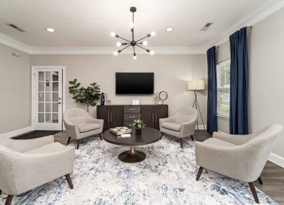 Leasing Office Lobby