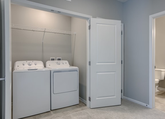 Full-Size Washer/Dryer