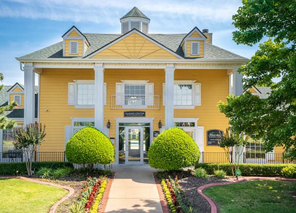 Riverchase Leasing Center