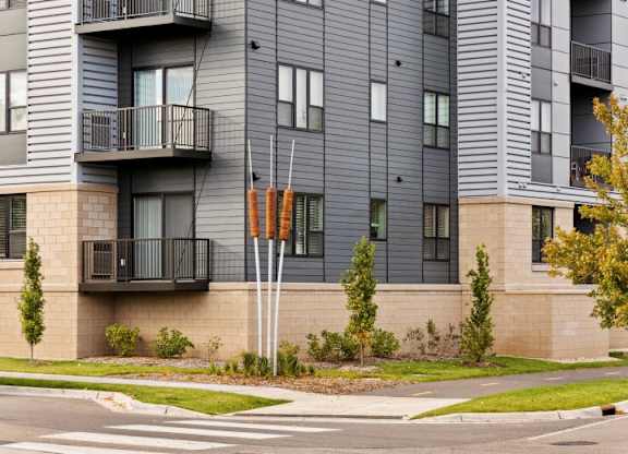 Exterior of Rya