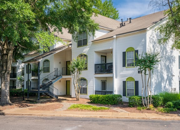 Exterior of a Savannah Creek Apartment Building