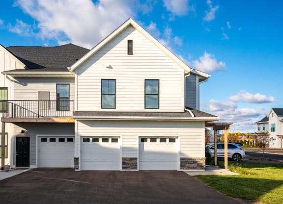 Apartment Homes Featuring Garages & Driveways