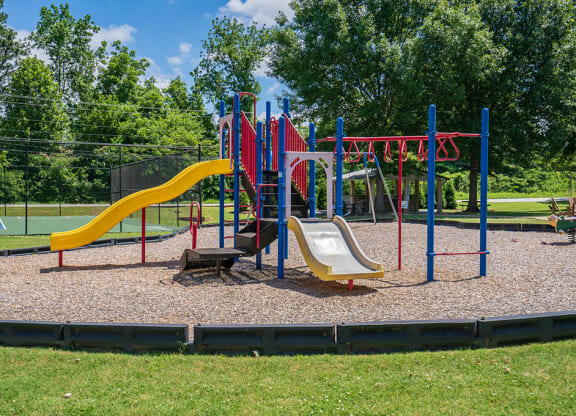 On-Premise Playground with Multiple Slides