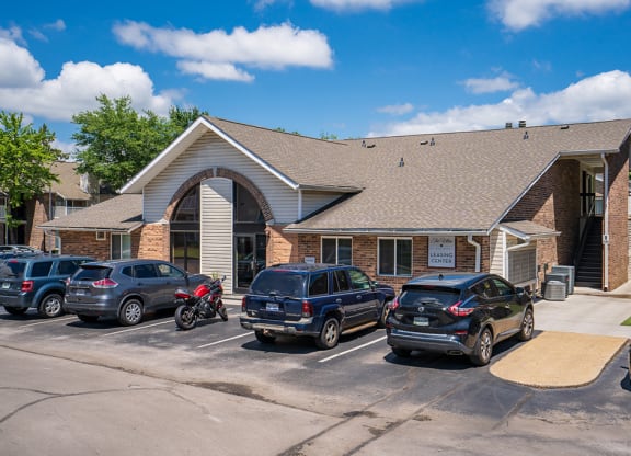 The Villas at Oak Crest Leasing Center