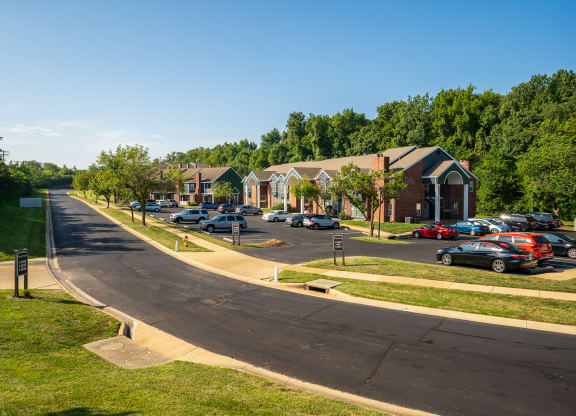 Neighborhood Setting At Willowbend Apartment Homes