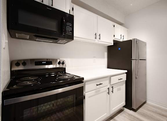 Appliances at Los Altos Towers Apartments in Albuquerque NM