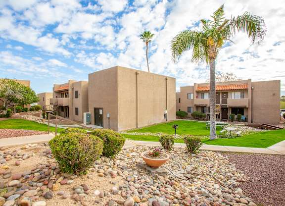 Exterior of La Lomita Apartments in Tucson Arizona