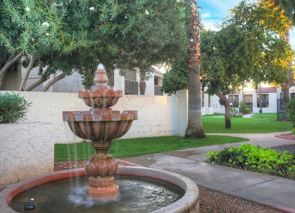 Fountain at Townhomes on the Park Apartments in Phoenix AZ Nov 2020