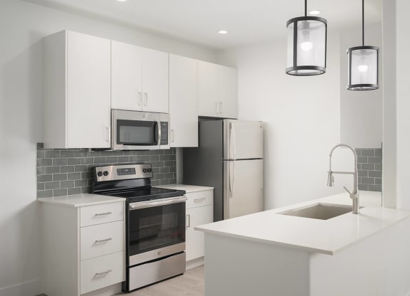 Gold Kitchen at Haven at Arrowhead Apartments in Glendale Arizona 2021 17