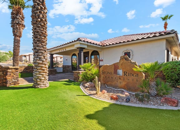 Monument Sign at Stone Ridge Apartments in Bullhead City