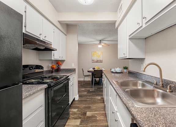 One bedroom kitchen at Villa Toscana Apartments in Phoenix Arizona