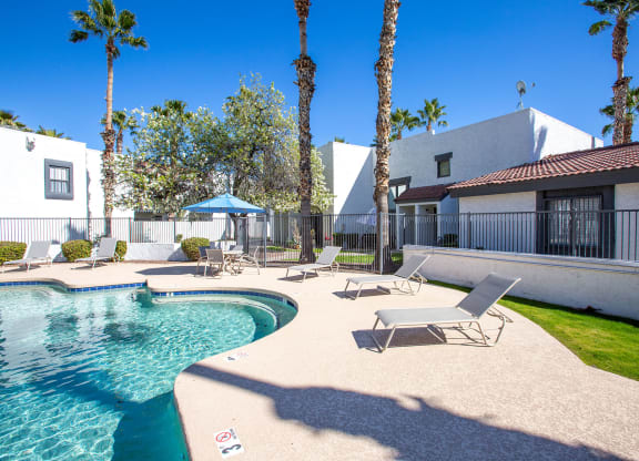 Pool Lounge Chairs at Townhomes on the Park in Phoenix Arizona