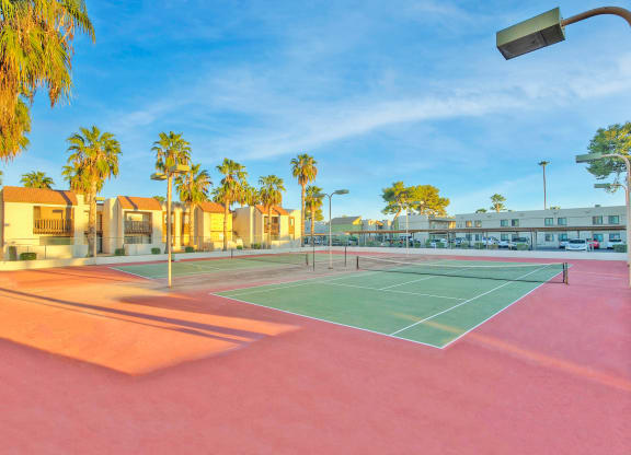 Tennis court at Townhomes on the Park Apartments in Phoenix AZ Nov 2020