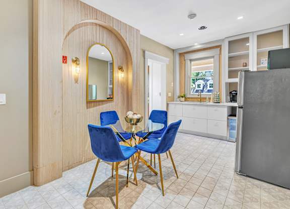 Dining Area at Ardenwood Apartments, Connecticut, 06473