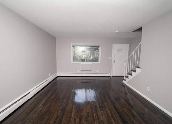 Unfurnished Living Area at Encore 99, East Haven, CT, 06512