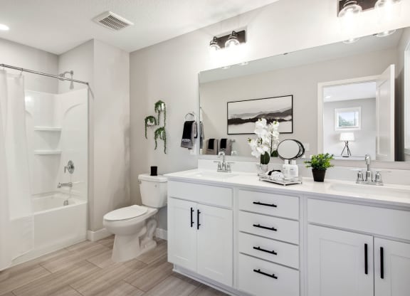 Canvas at Inver Grove _ Bathroom