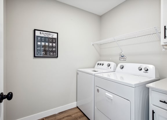 Canvas at Inver Grove _ Laundry Room