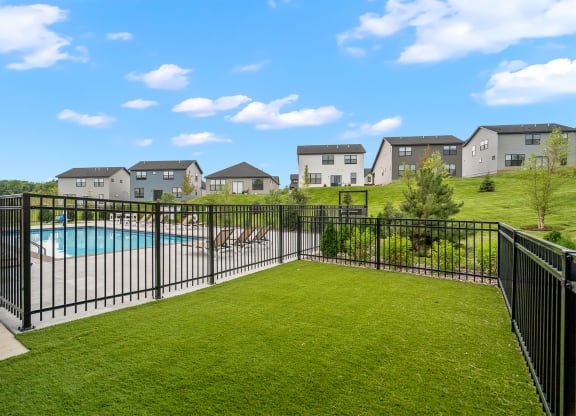 the enclave at homecoming terra vista swimming pool