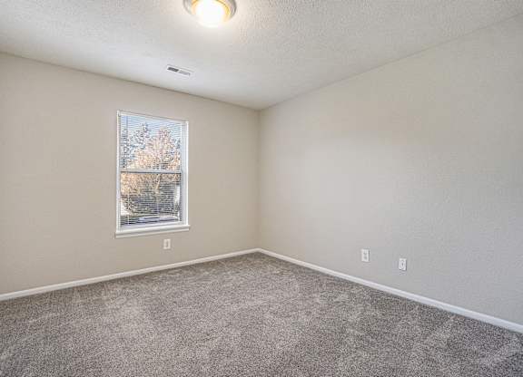 The Vista Apartments and Townhomes Bedroom