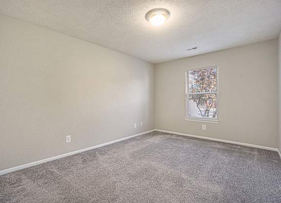 The Vista Apartments and Townhomes Bedroom