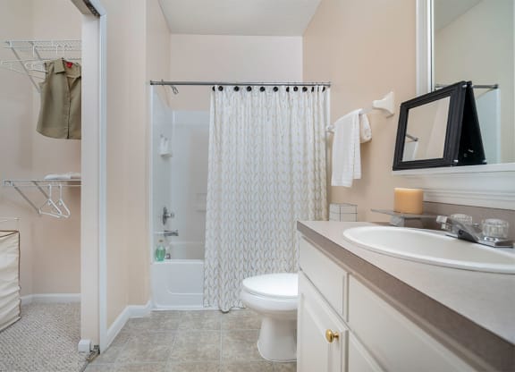 time square apartments bathroom