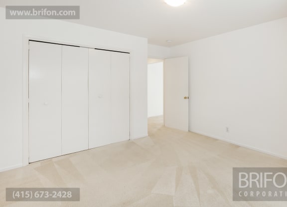 2240 Buchannan Street bedroom