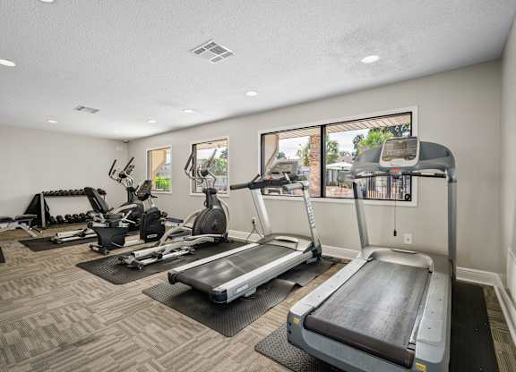fitness center at 701 South Apartments in Mobile, AL