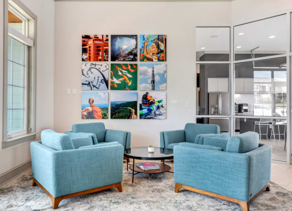 clubhouse and lounge at Anthem Apartments and Cottages in Huntsville, Alabama