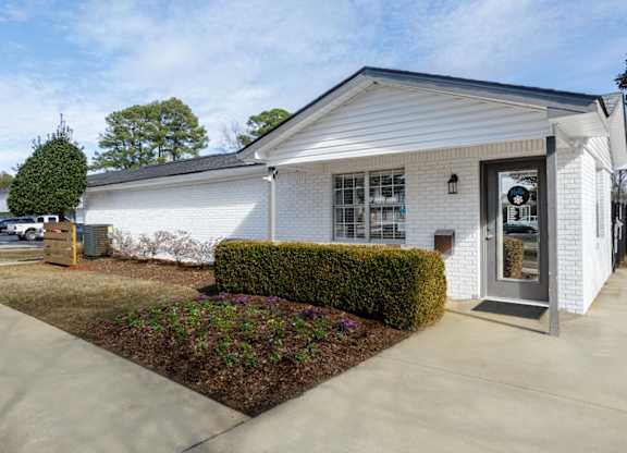 Clubhouse and leasing office at Magnolia Apartments in Athens, Alabama
