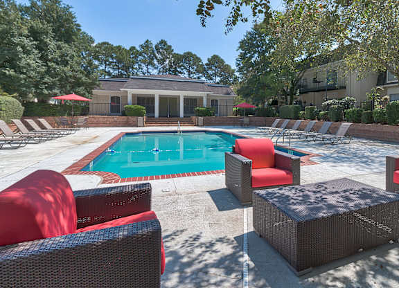 Maison De Ville Pool