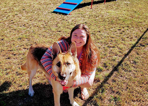 leash-free pet park with sitting are at The Pomenade at Founders Square Apartments in Portage, IN