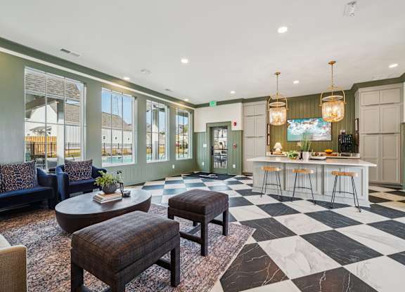 Resident social lounge at Turnberry Park Apartments in Gardendale, AL
