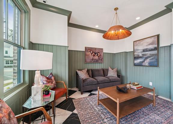 Resident lounge at Turnberry Park Apartment Homes in Gardendale, AL