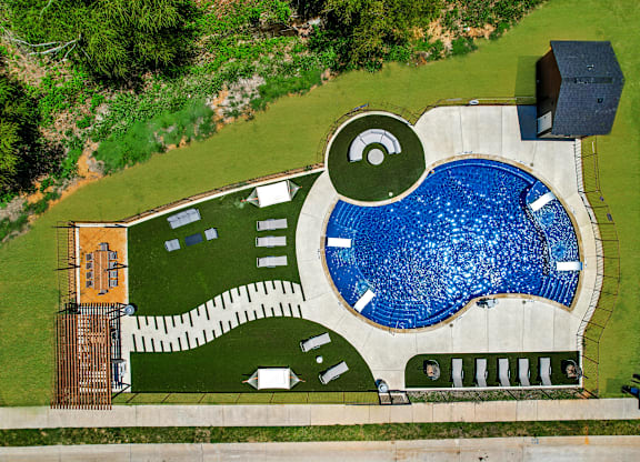 Resort-style pool at Townhomes at Princeton Meadows, Princeton townhomes