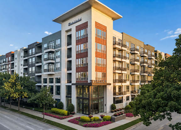 Exterior of L2 Uptown in Dallas Texas