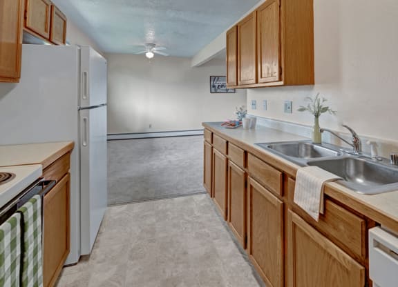 The Legacy Apartments - Kitchen