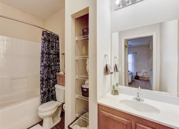 Residence at North Penn bathroom with high ceilings