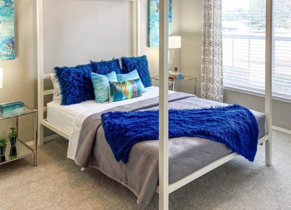 Sycamore Farms - Bedroom - Weidner