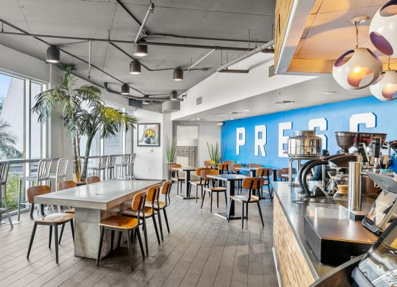 Skywater at Tempe Town Lake - Community Dining Room