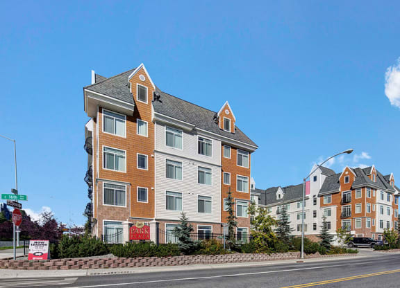 Park Plaza II Apartments - Exterior
