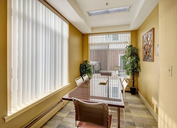 Park Plaza II Apartments - Leasing Office