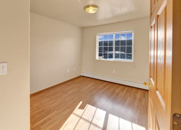 Timber Ridge Apartments - Bedroom