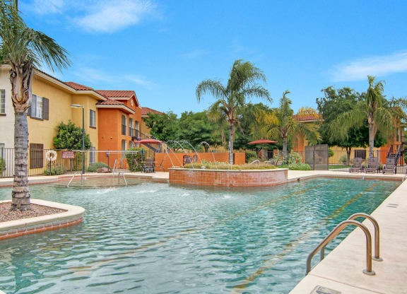 Retreat at Speedway Outdoor Pool