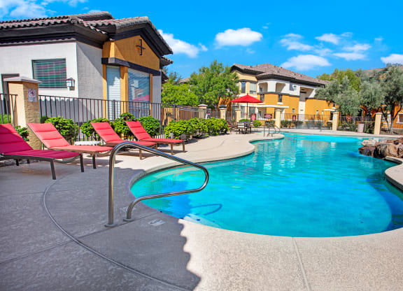 Sonoma Landing Pool