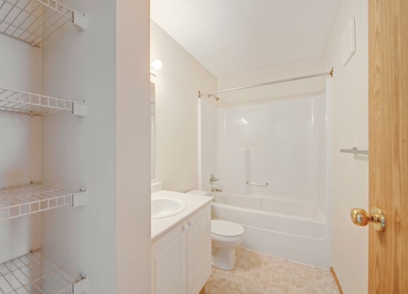 Aspen Terrace Bathroom Apartments in Camrose, AB