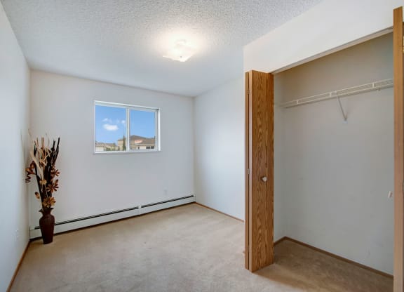 Aspen Terrace Bedroom Apartments in Camrose, AB